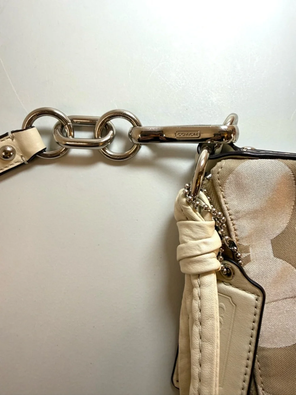 Coach Signature Clip Hobo Bag 14901 Ivory Tan Convertible Crossbody Shoulder - Picture 8 of 13